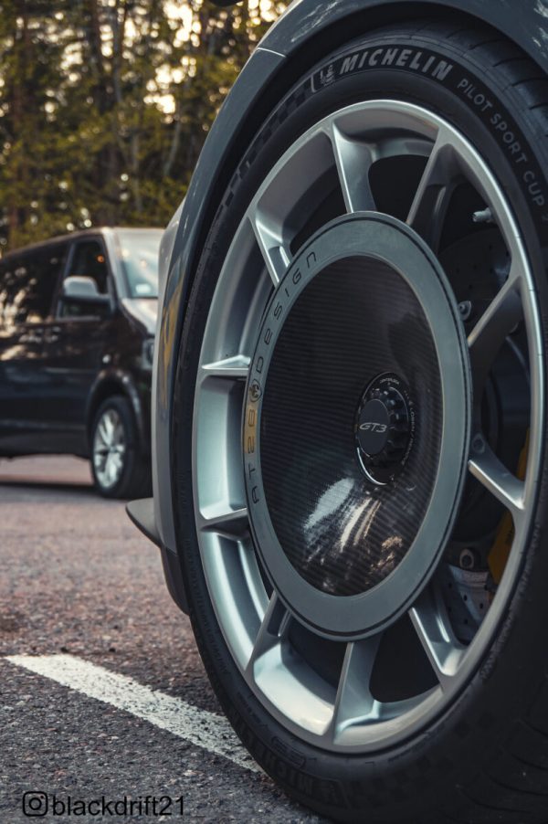 Aerodynamic aero disc set rear wheel discs covers for the Porsche 992 GT3 - Image 4