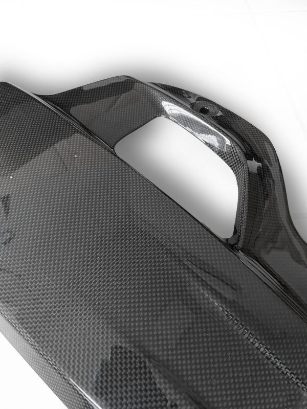 CARBON Performance cpu / bonnet cover for Ferrari GTC4Lusso - Image 2