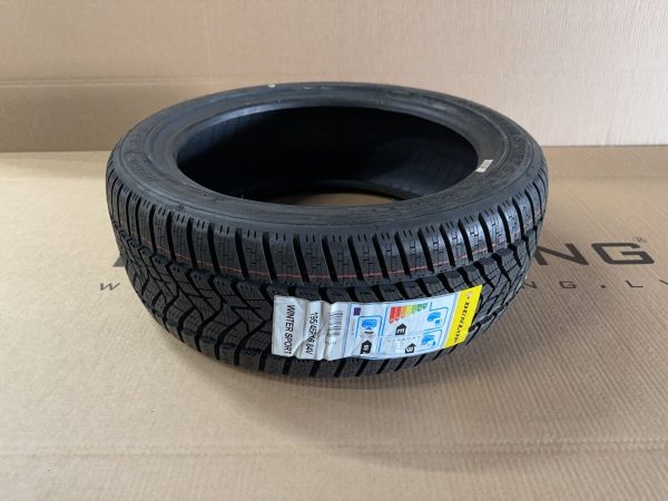 WINTER Dunlop 195/45 R16 Winter Sport 5 Tyre 84V XL Dot18 - Image 3