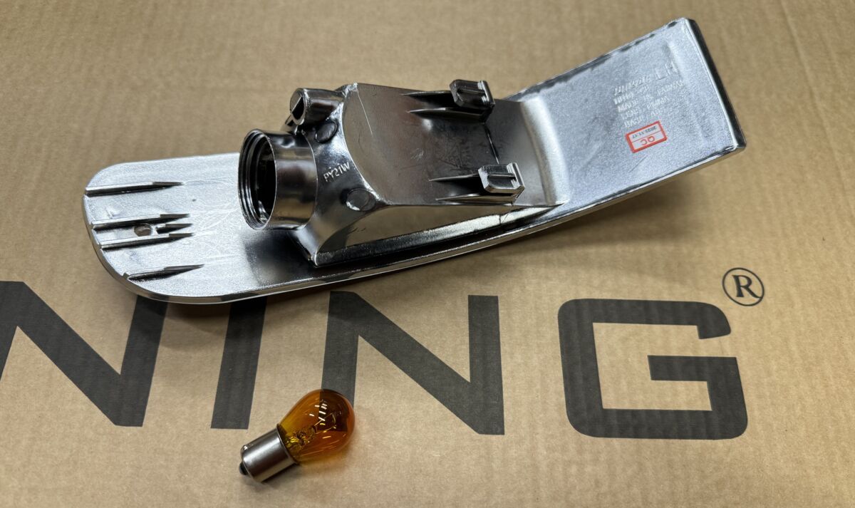 OE Look White Front Turnsignal Lights/ Indicators For Audi 80 B4 Cabrio - Image 6