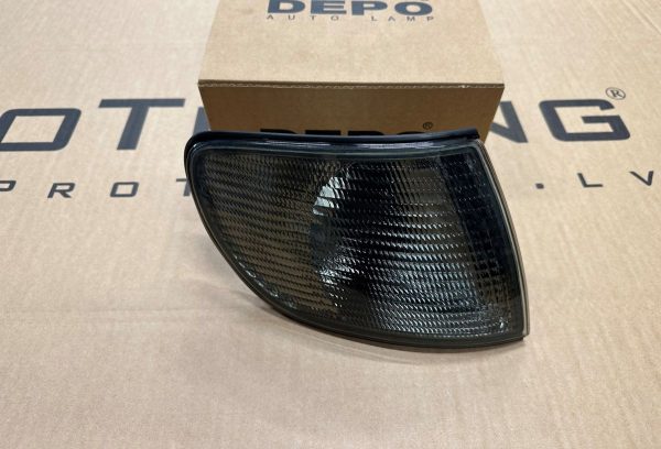 Front Smoked turnsignals for Audi A6 / S6 C4 1994-1997 - Image 3