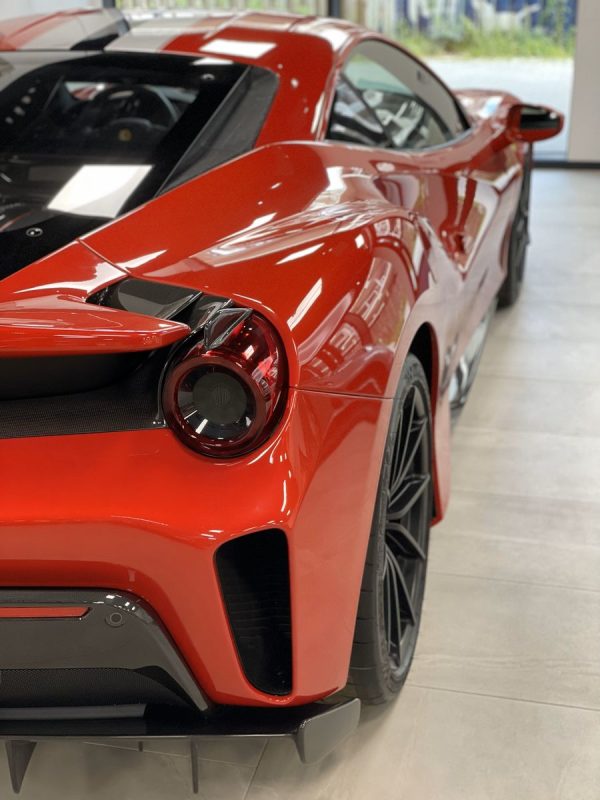 Taillight fin for Ferrari 488 - Image 7