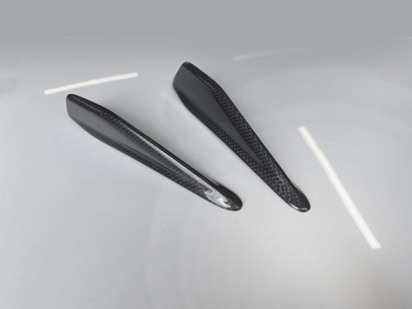 Taillight fin for Ferrari Portofino - Image 4