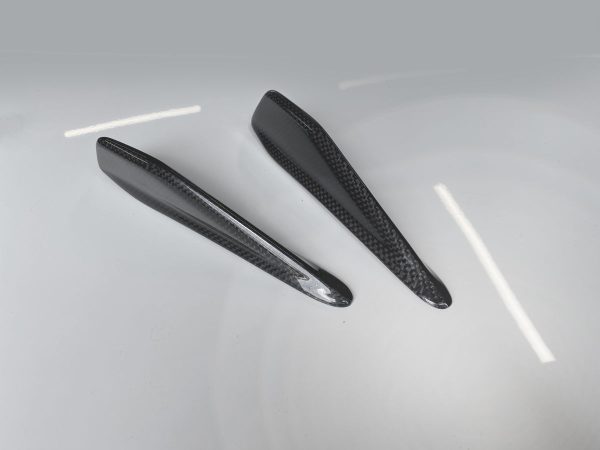 Taillight fin for Ferrari 488 - Image 3