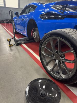 Carbon Aerodynamic disc set rear wheel discs covers for the Porsche Boxster 782 GT4 718