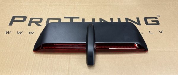 Genuine MAN TGE/ VW Crafter MK2 Additional brake light with reversing camera - Image 8