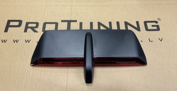 Genuine MAN TGE/ VW Crafter MK2 Additional brake light with reversing camera - Image 9
