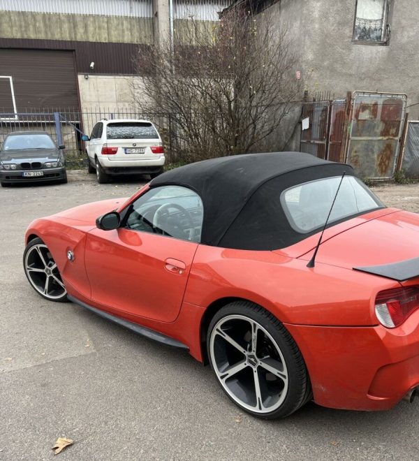 Sport Performance sideskirt set for  BMW Z4 E85 / E86 - Image 5
