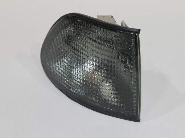 Black Smoked Right Turnsignal For BMW E38 94-98 Prefacelift - Image 3