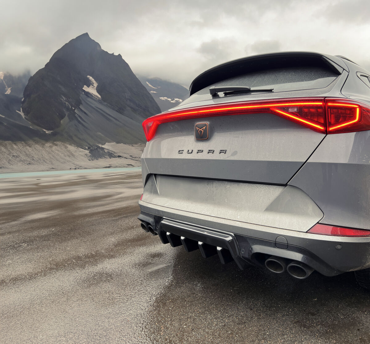 Rear bumper diffuser with ribs for Cupra Formentor - Image 9