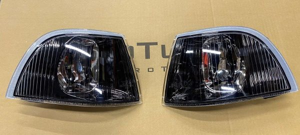 BLACK Clear OE Look Front Turnsignals For Volvo S40 / V40 MK1 1996-1999 - Image 7