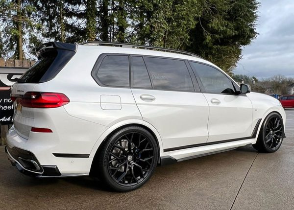 Carbon Look Aero Body Kit Black Knight Design For BMW X7 G07 M-Sport - Image 9