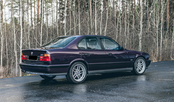 M5 / M Sport Look Side skirts/ Sill covers For BMW E34 87-96 - ABS Plastic - Image 7