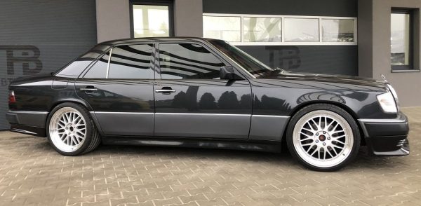 ANG Look Side skirts/ Sill covers For Mercedes W124 Saloon/ Wagon - Image 6