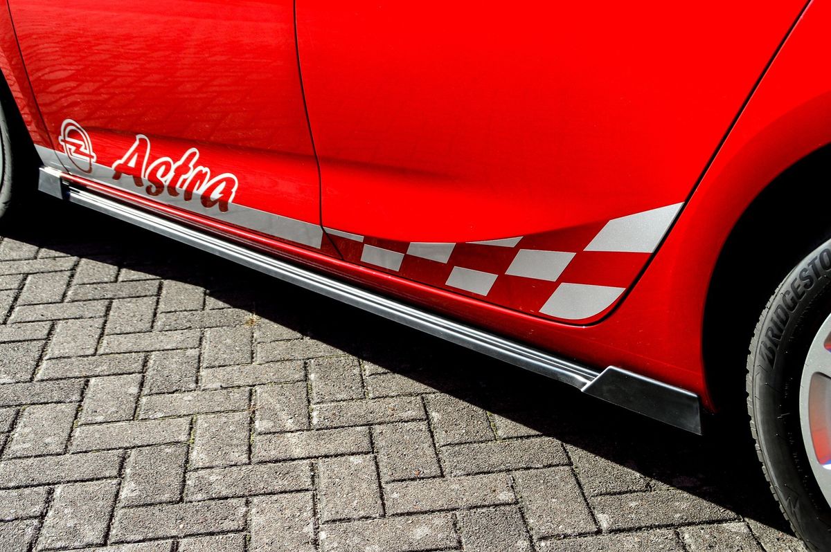 Performance Side skirts addons / Blades / diffusers / sill covers with Wing For Opel Astra K 2015-2021
