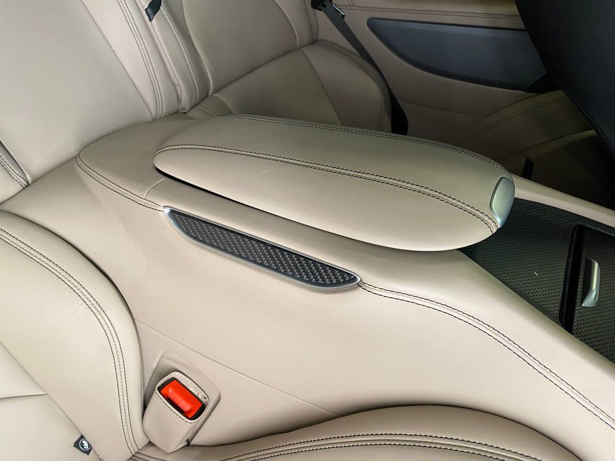 Carbon fibre trim for GTC4Lusso CENTRE TUNNEL CMD SURROUND INSERT - Image 4