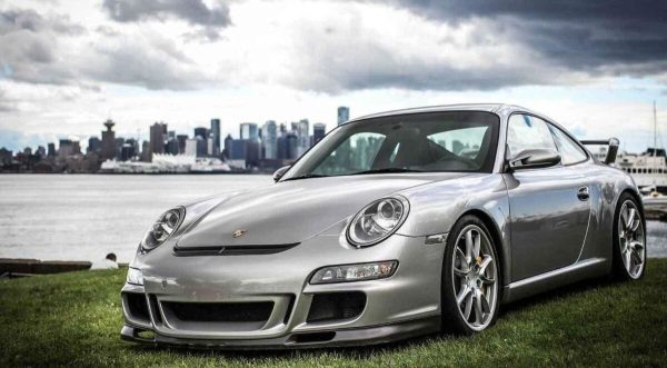 GT3 Style Front Bumper V2 with Lip and Grill for Porsche 911 (997) 05-12 - Image 3