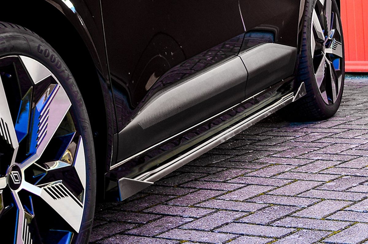Black Gloss Performance Side skirts addons / Blades / diffusers / sill covers with Wing For Renault Megane E-Tech RCB Electric 2021+ - Image 3