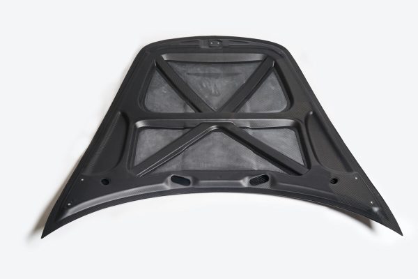 CARBON Performance Aero hood for Porsche Cayman 981 - Image 3