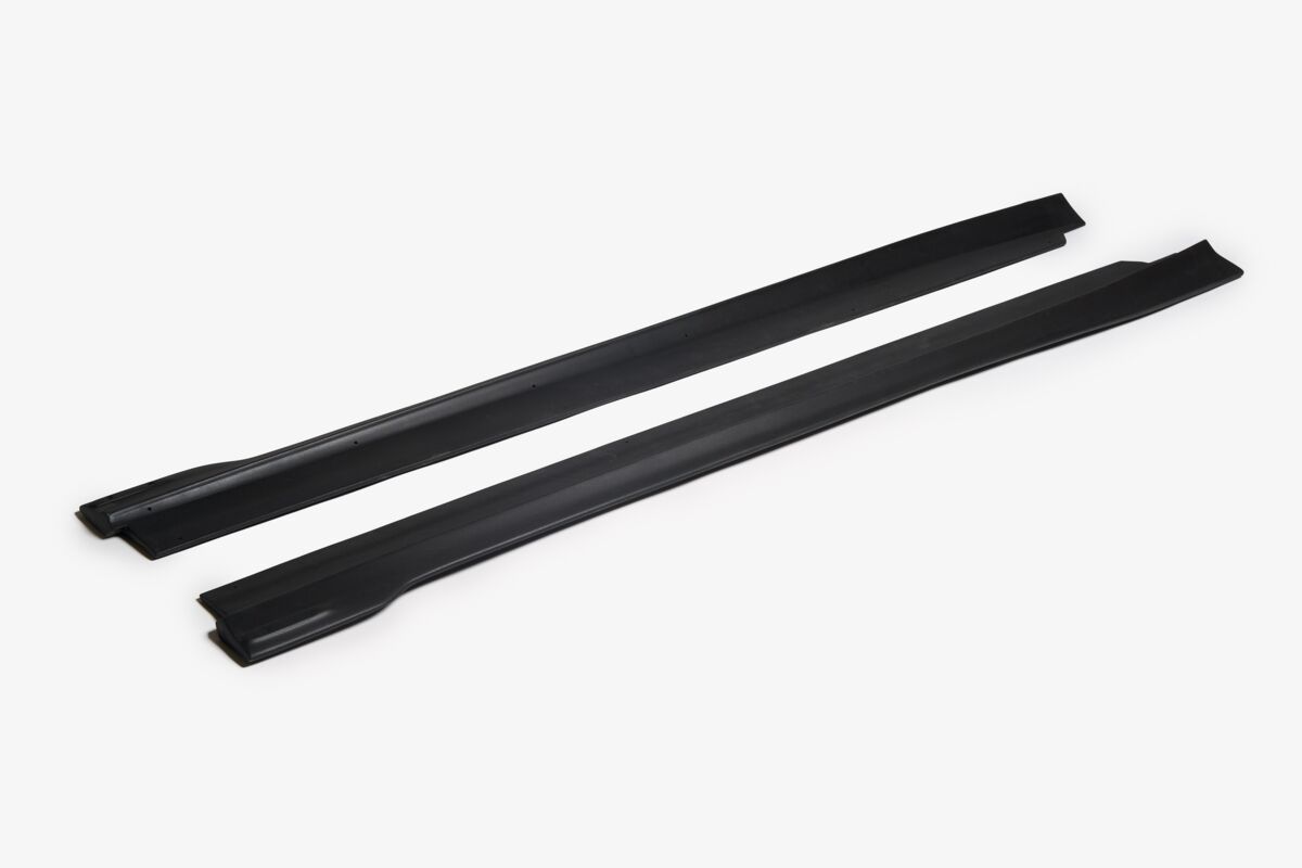 Black Matte Sideskirt Aero blades for Huracan STO - Image 2