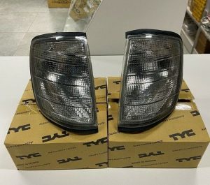 Smoked OE Look Front Turnsignals/ corner lights For Mercedes W124 84-96 All models