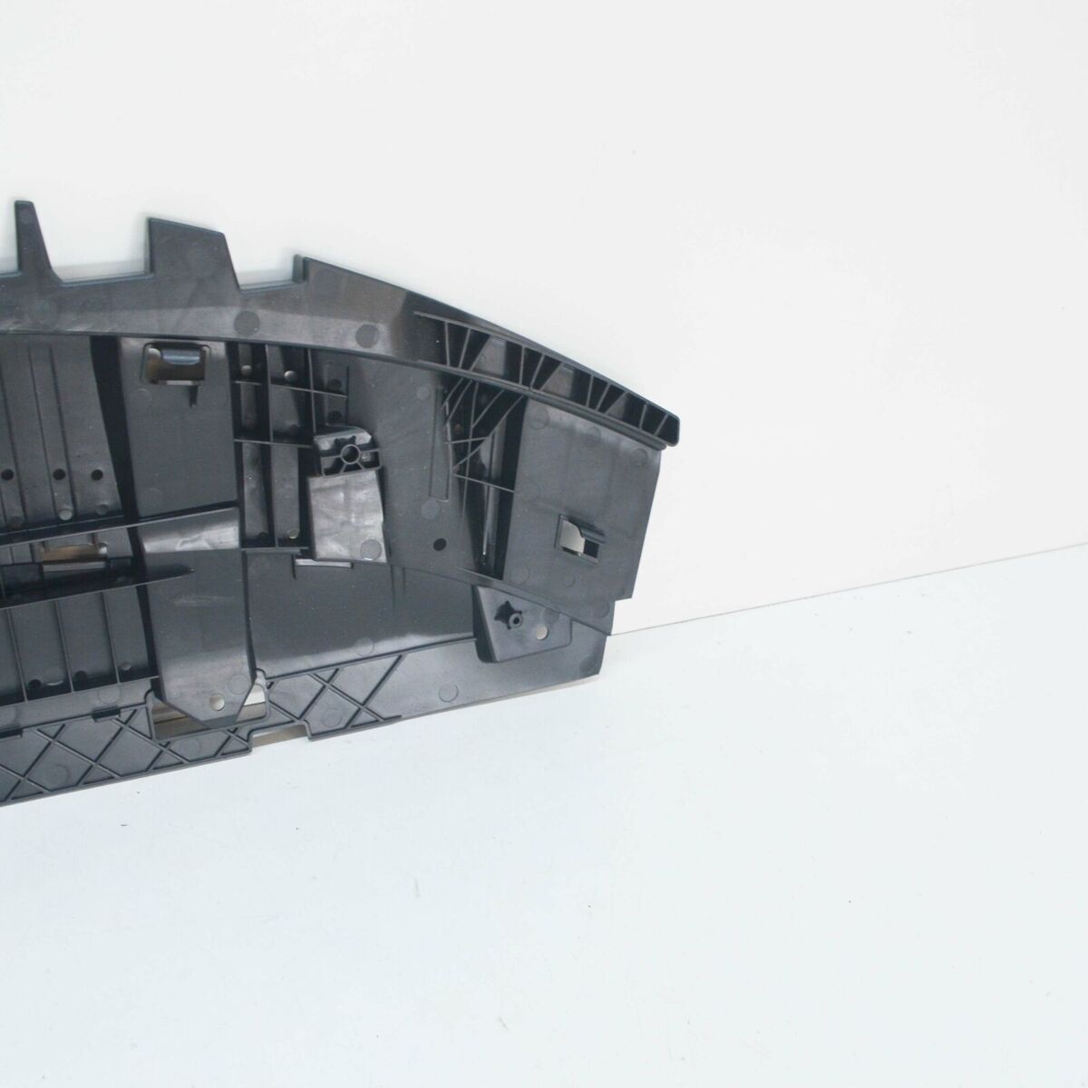 GENUINE AUDI Q3 2015-2018 FRONT UNDER ENGINE CLOSING ELEMENT COVER 8U0807233H - Image 6