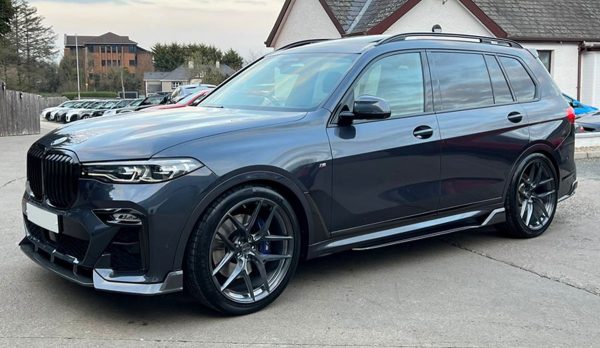 Carbon Look Aero Body Kit Black Knight Design For BMW X7 G07 M-Sport - Image 12