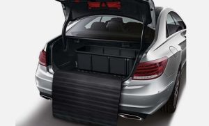 NEW GENUINE MERCEDES BENZ LOADING BOOT TRUNK BUMPER SILL PROTECTOR A2536932000