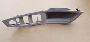 BMW NEW F10 F11 INTERIOR DOOR HANDLE RIGHT OYSTER RHD FITS WITH FOLDING MIRROR 51417225880