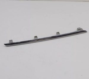 NEW GENUINE MERCEDES-BENZ E S212 Radiator Grille Right Chrome Molding Trim A2128852621