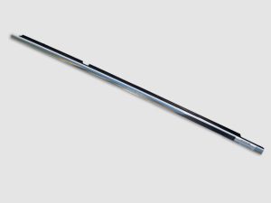 NEW GENUINE MB E W212 REAR RIGHT DOOR WINDOW OUTSIDE SEALING RAIL A2127350965 10-15