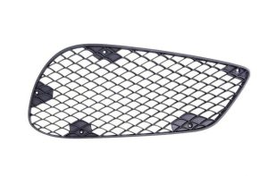 NEW GENUINE MERCEDES BENZ MB AMG E 14-15 W212 FRONT BUMPER LOWER GRILL RIGHT O/S A2128850623
