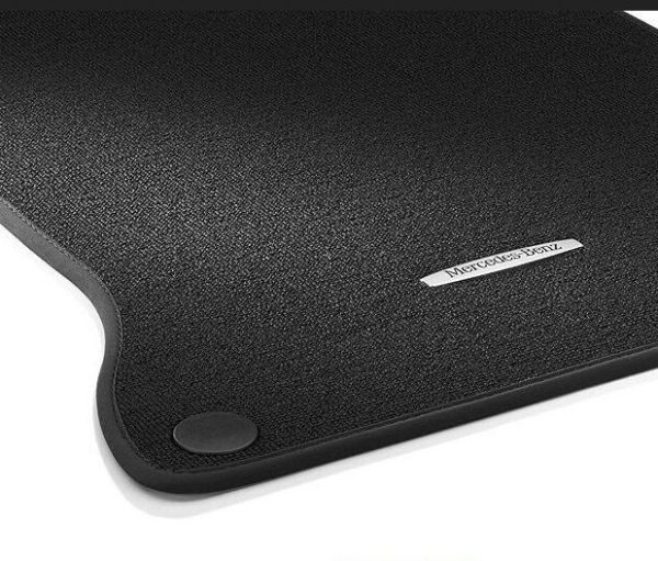 NEW GENUINE MERCEDES-BENZ E-CLASS W207 BLACK VELOUR CARPET FLOOR MAT SET LHD A20768050489F87 - Image 2