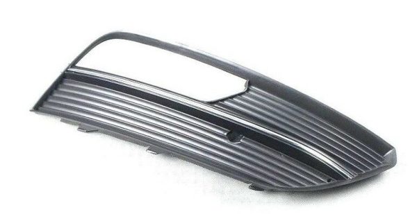 NEW GENUINE AUDI A3 13-16 O/S RIGHT BUMPER FOG LIGHT BLACK GRILL 8V3807682 9B9