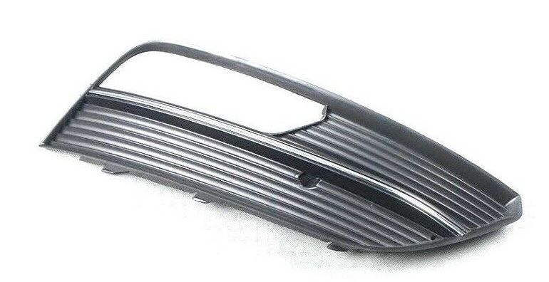 NEW GENUINE AUDI A3 13-16 O/S RIGHT BUMPER FOG LIGHT BLACK GRILL 8V3807682 9B9