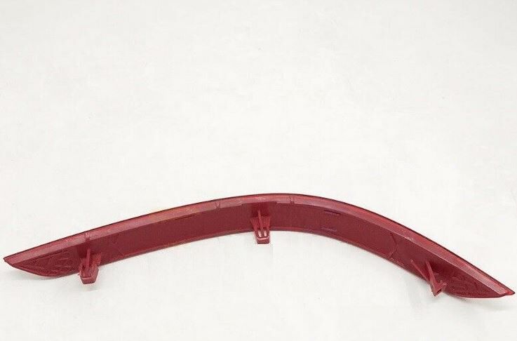 NEW GENUINE VW CADDY 16-17 REAR BUMPER RIGHT O/S REFLECTOR 2K5945106D - Image 2