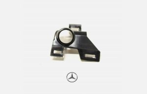 NEW GENUINE MERCEDES BENZ W117 CLA 45 AMG FL FRONT BUMPER MOUNTING BRACKET RIGHT A1178858000