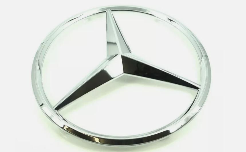 NEW GENUINE MERCEDES-BENZ MB E C W205 W213 AMG RADIATOR GRILL STAR BADGE EMBLEM A0008173200