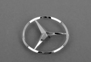 NEW GENUINE MERCEDES BENZ CLK W209 REAR TRUNK CHROME STAR BADGE EMBLEM A2097580058