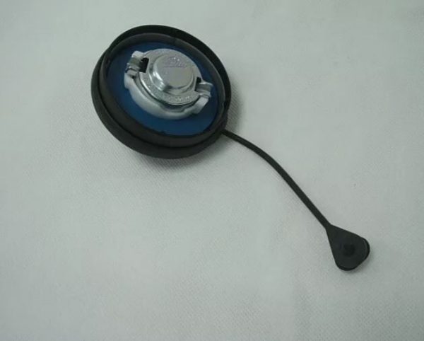 NEW GENUINE MERCEDES BENZ MB E CLASS W210 E200 E220 CDI FUEL FILLER SCREW CAP A2104700005 - Image 2
