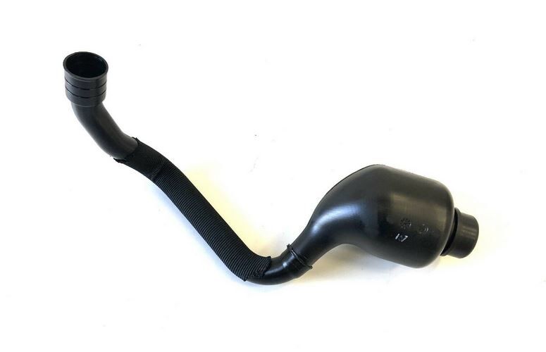 NEW GENUINE VW PASSAT 2001-2005 2.0 FSI PETROL BREATHER HOSE PIPE VALVE - Image 2
