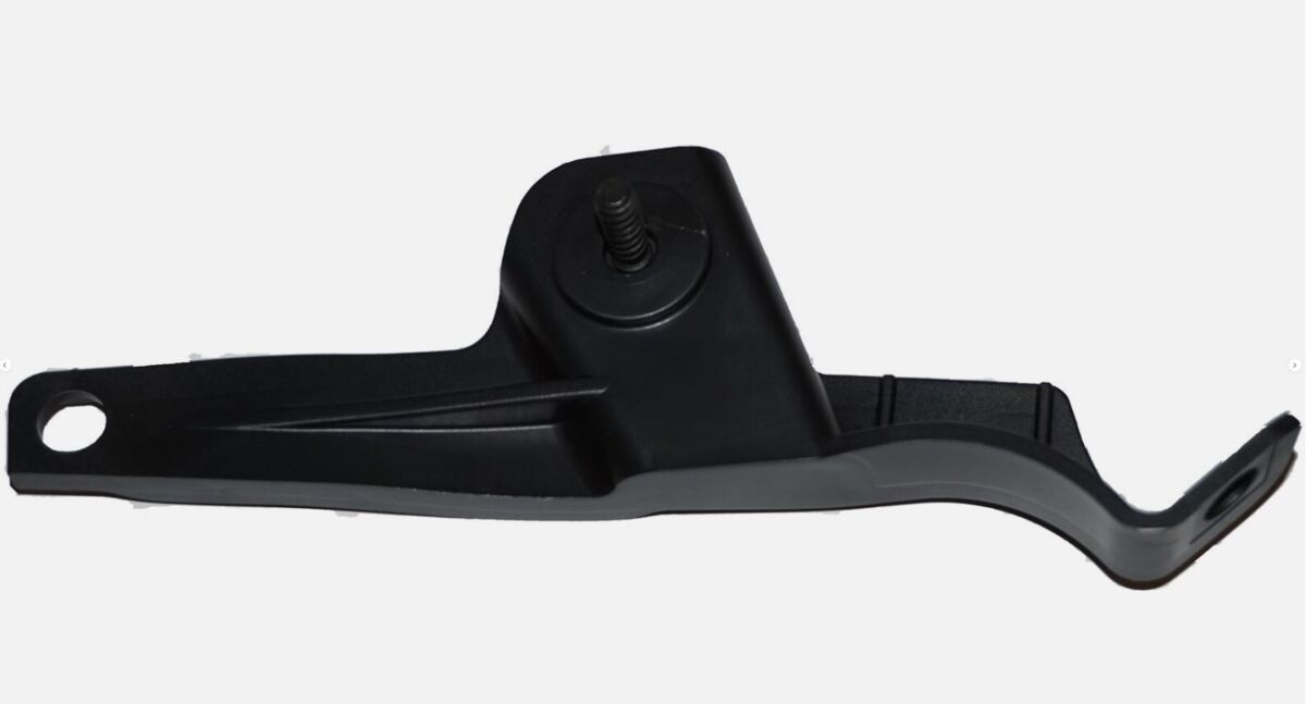 NEW GENUINE MERCEDES BENZ MB C CLASS W204 COUPE REAR BUMPER TO FENDER BRACKET A2048801514