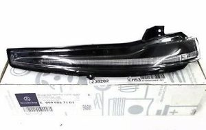NEW GENUINE MERCEDES MB C CLASS W205 MIRROR INDICATOR REPEATER LAMP LEFT N/S A0999067101