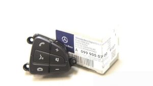 NEW GENUINE MERCEDES A B CLS CLA G GLA GLE ML SL CLASS STEERING WHEEL CONTROL A09990507009107