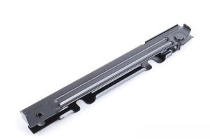 NEW GENUINE MERCEDES BENZ MB CLK CLASS W209 FRONT BUMPER END BRACKET LEFT N/S A2038801114
