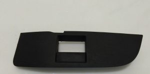 NEW GENUINE AUDI A4 CABRIO 03-09 LEFT N/S LHD SWITCH MOUNTING FOR ALARM SYSTEM 8H1959527A6PS