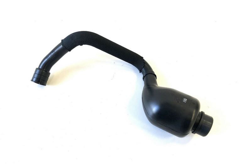 NEW GENUINE VW PASSAT 2001-2005 2.0 FSI PETROL BREATHER HOSE PIPE VALVE