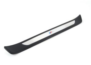 NEW GENUINE BMW 3 SERIES E90 M3 ENTRANCE FRONT DOOR SILL COVER RIGHT 51477907154