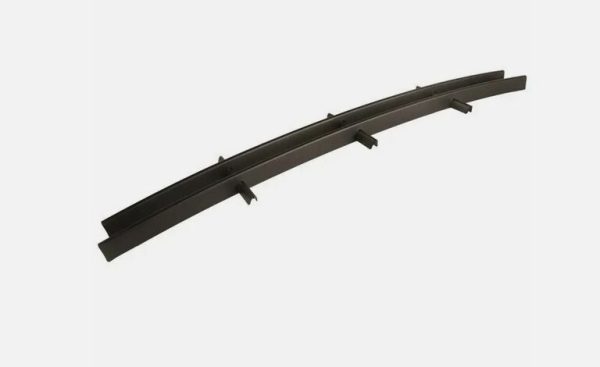 NEW GENUINE FORD FOCUS 2014- FRONT BUMPER CENTER LOWER GRILLE 5316790 - Image 3