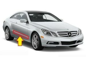 NEW GENUINE MERCEDES BENZ E CLASS W207 FRONT DOOR CHROME MOULDING RIGHT O/S A2077270222